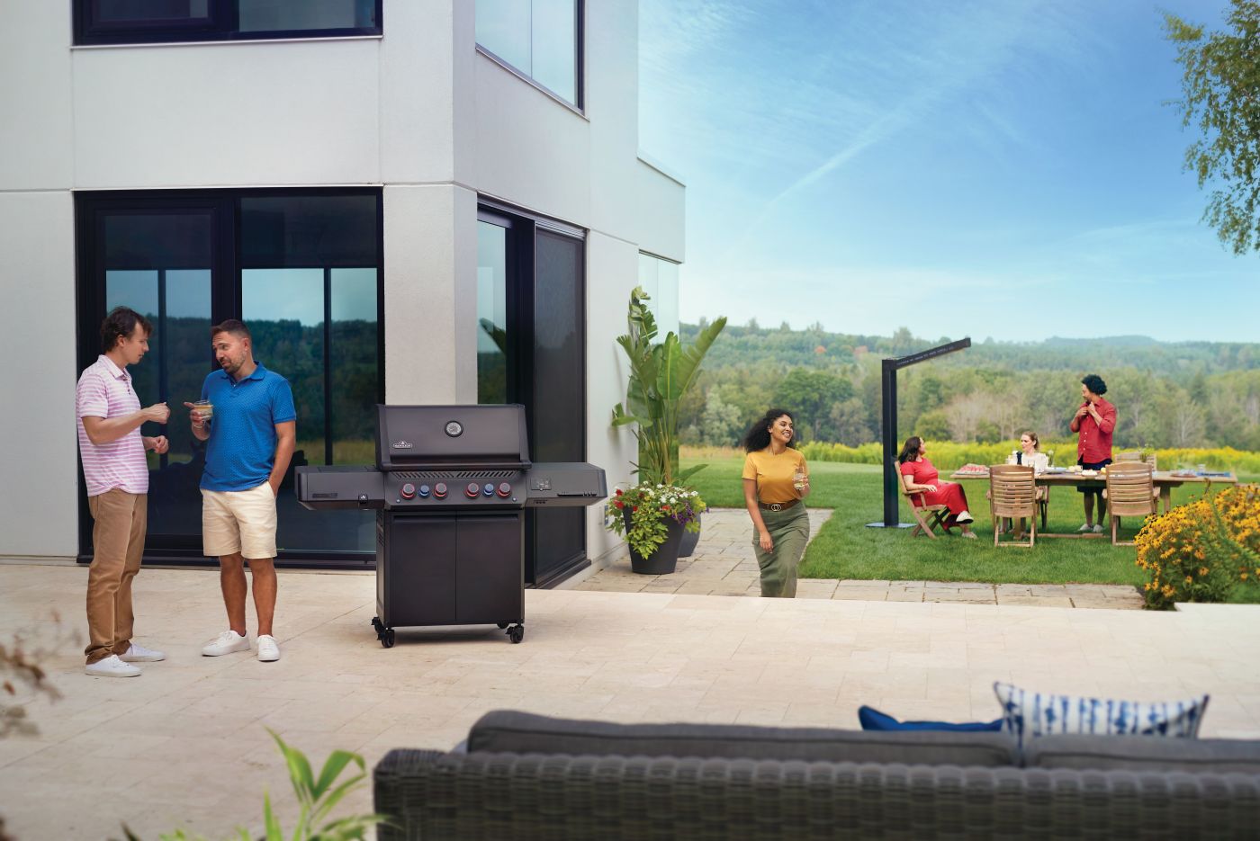 Napoleon Phantom Prestige 500 EVO Connected RSIB Freestanding Grill