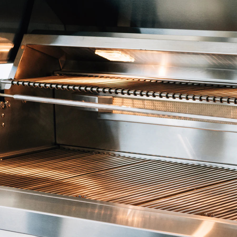 American Made Grills Estate 30 Inch Gas Grill